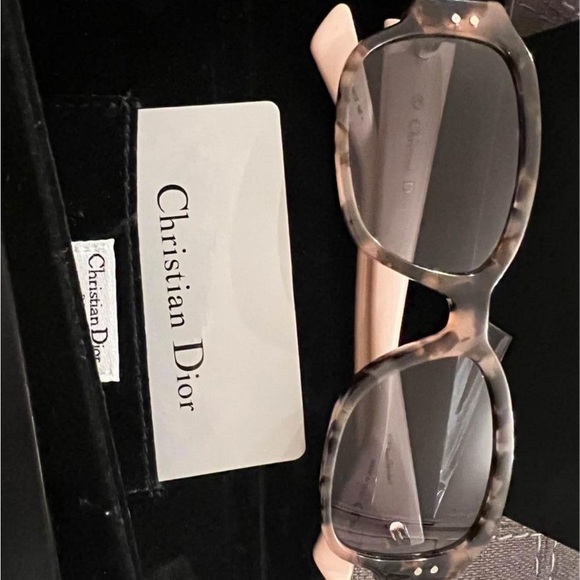 Brand New Dior Sunglasses - Picture 2 of 7